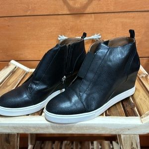 Línea Paolo black shoes